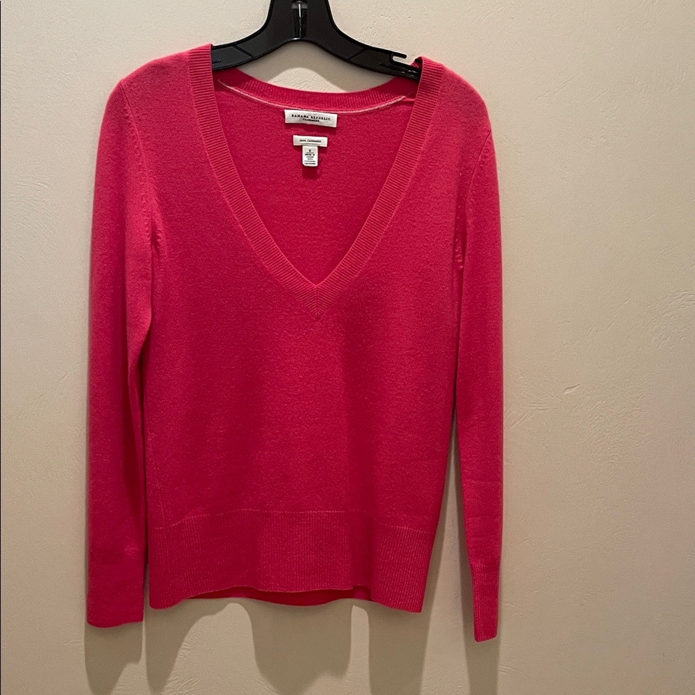 Banana Republic Deep V-Neck Sweater in Vibrant Pink